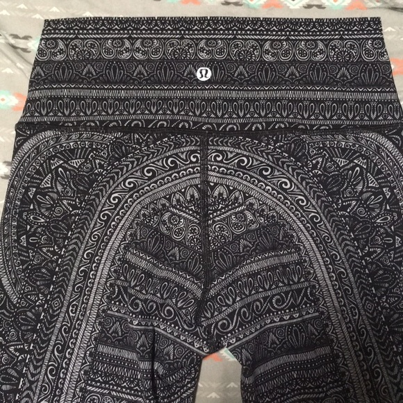 lululemon athletica Pants - lululemon size 8 wunder under high rise luxtreme